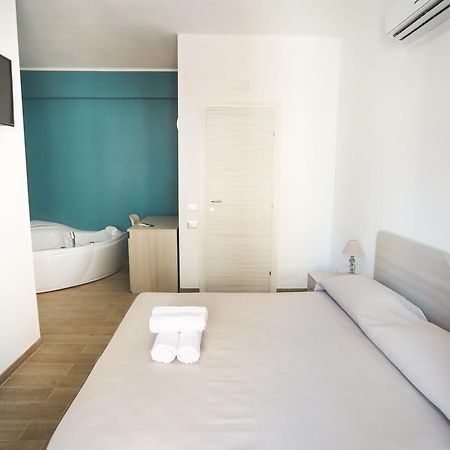 Il Viaggiatore Via Rimini Serapo ガエータ エクステリア 写真