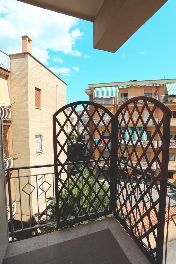 Il Viaggiatore Via Rimini Serapo ガエータ エクステリア 写真